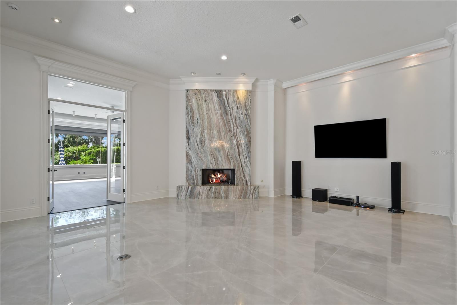 SUNSET BAY - Residential