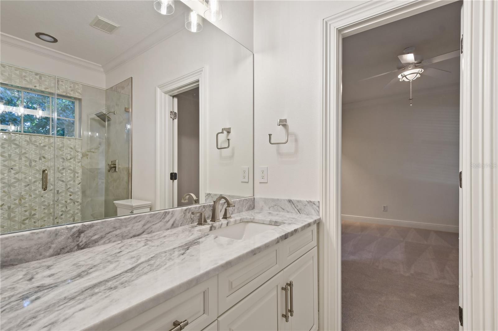 SUNSET BAY - Residential