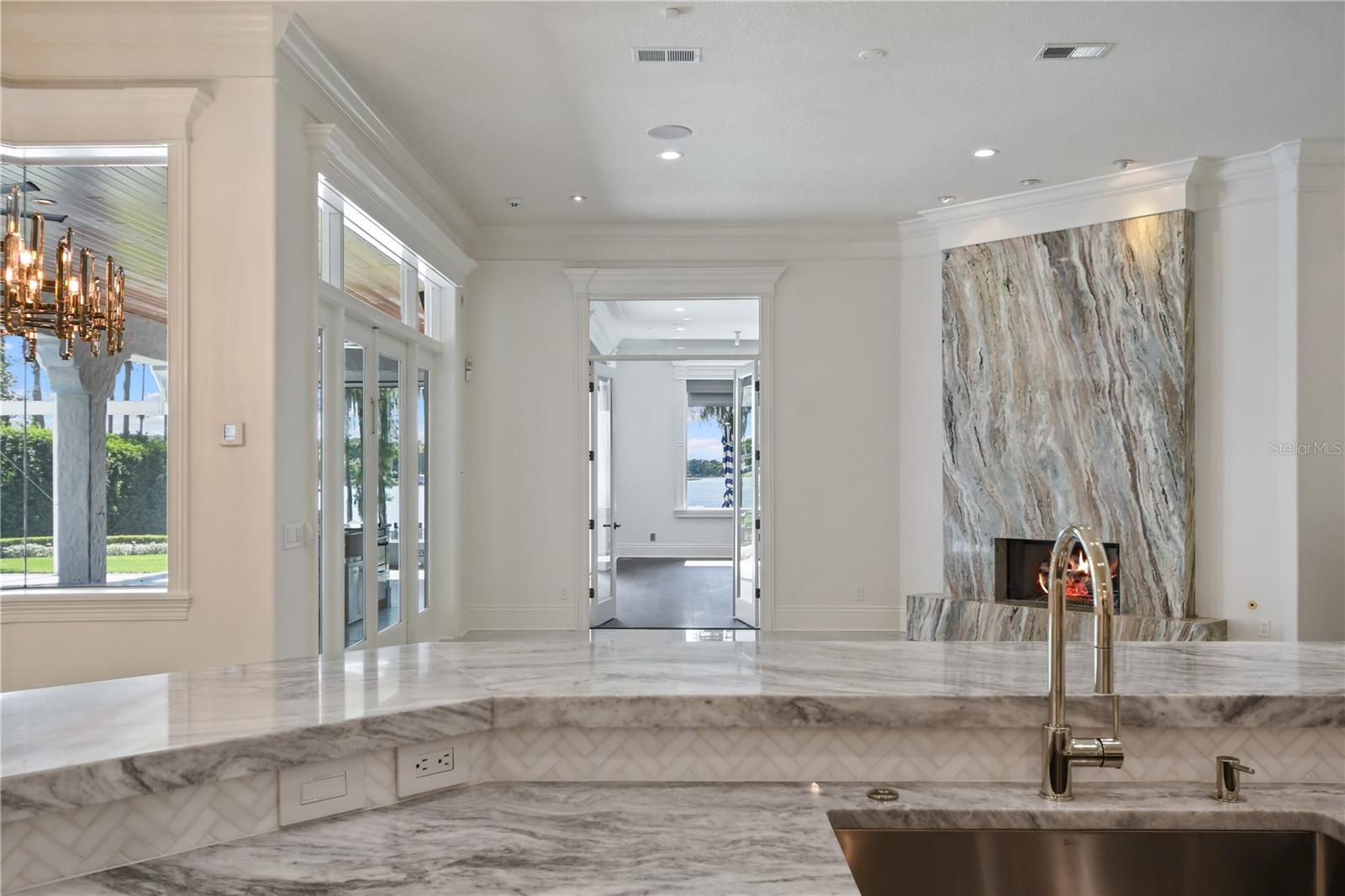 SUNSET BAY - Residential