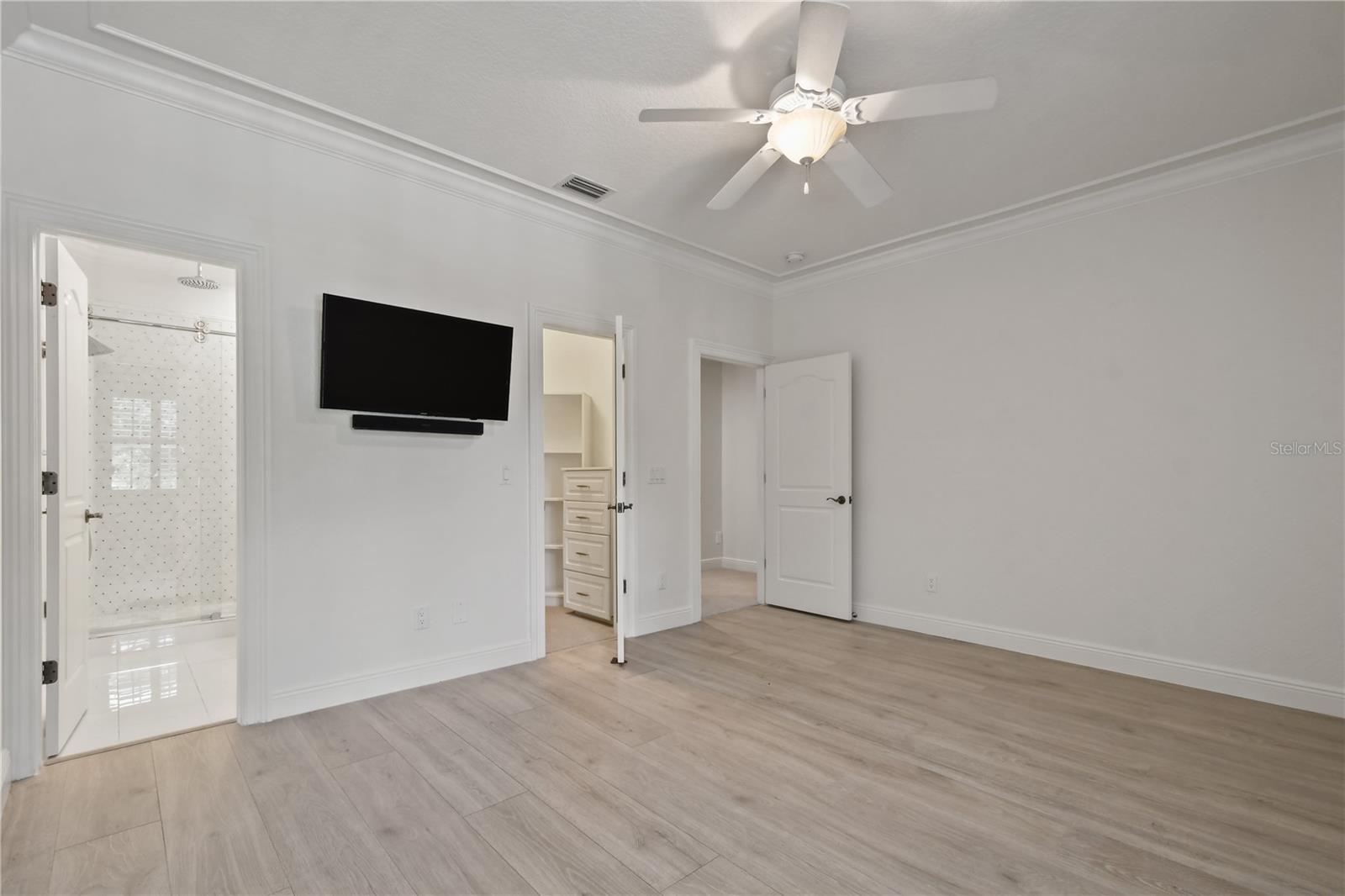 SUNSET BAY - Residential