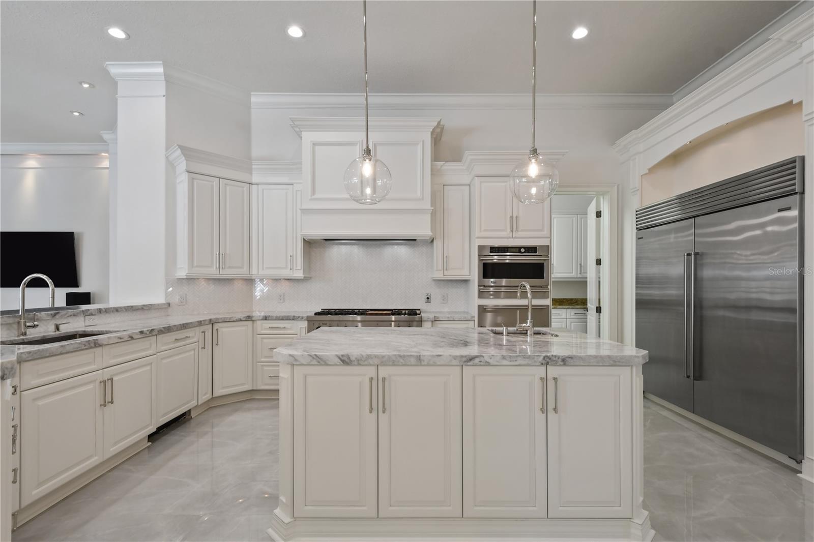 SUNSET BAY - Residential