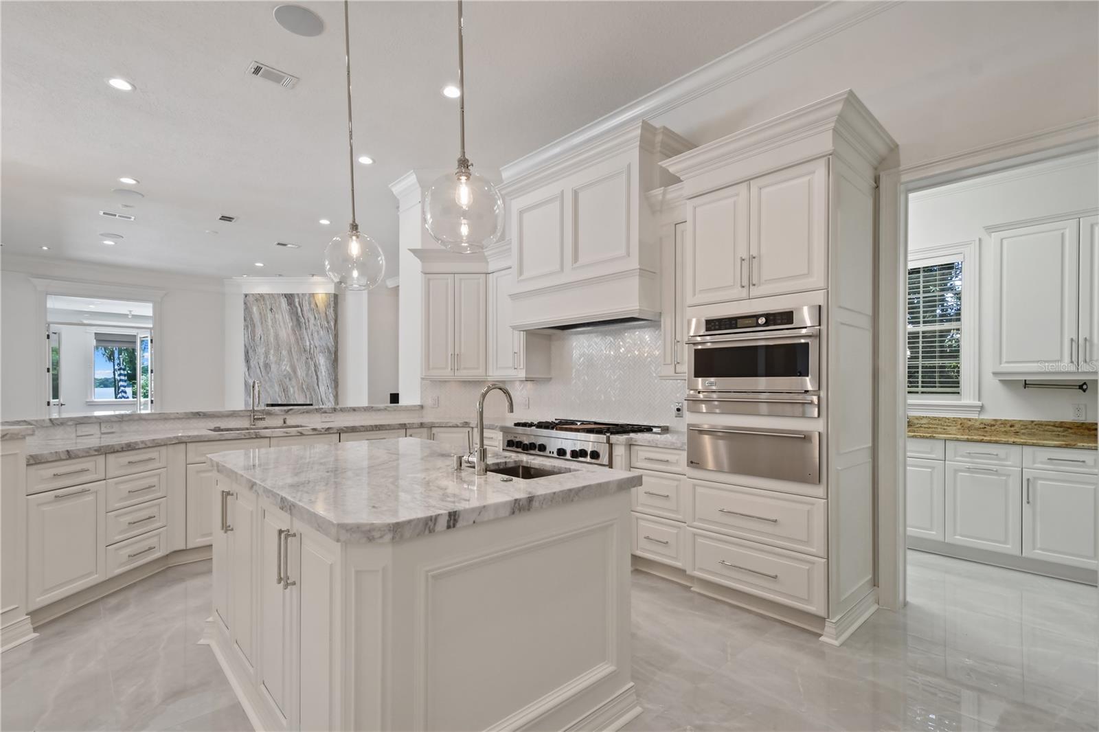 SUNSET BAY - Residential