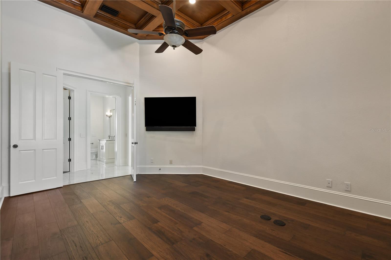 SUNSET BAY - Residential