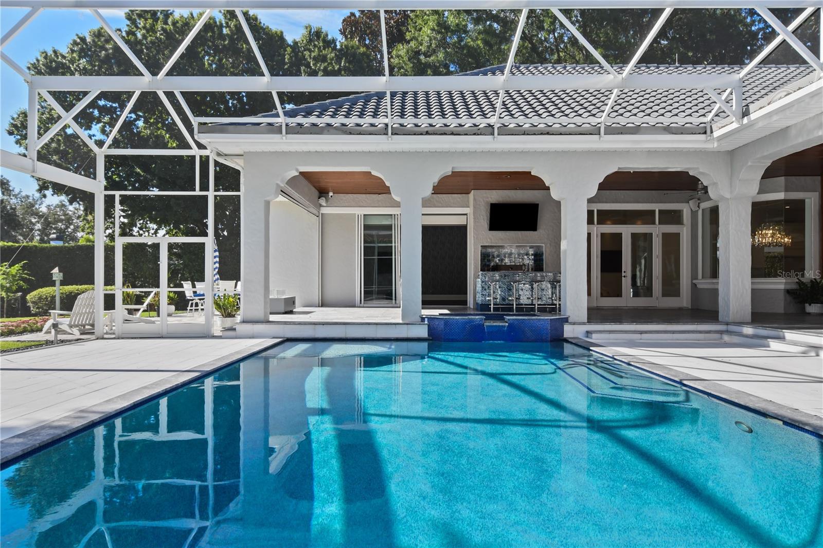 SUNSET BAY - Residential