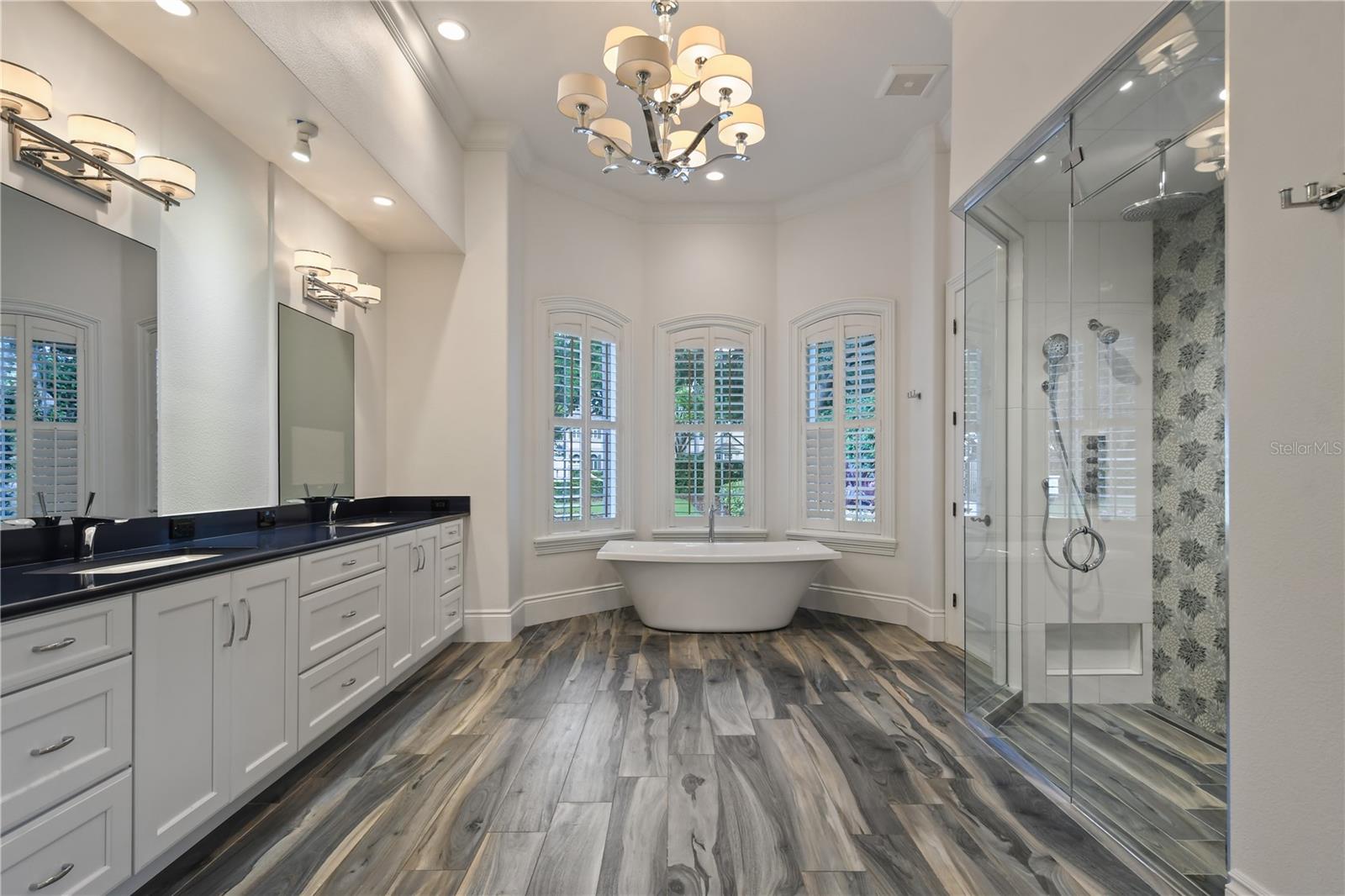 SUNSET BAY - Residential