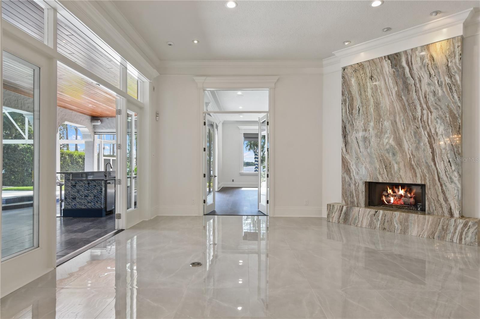 SUNSET BAY - Residential