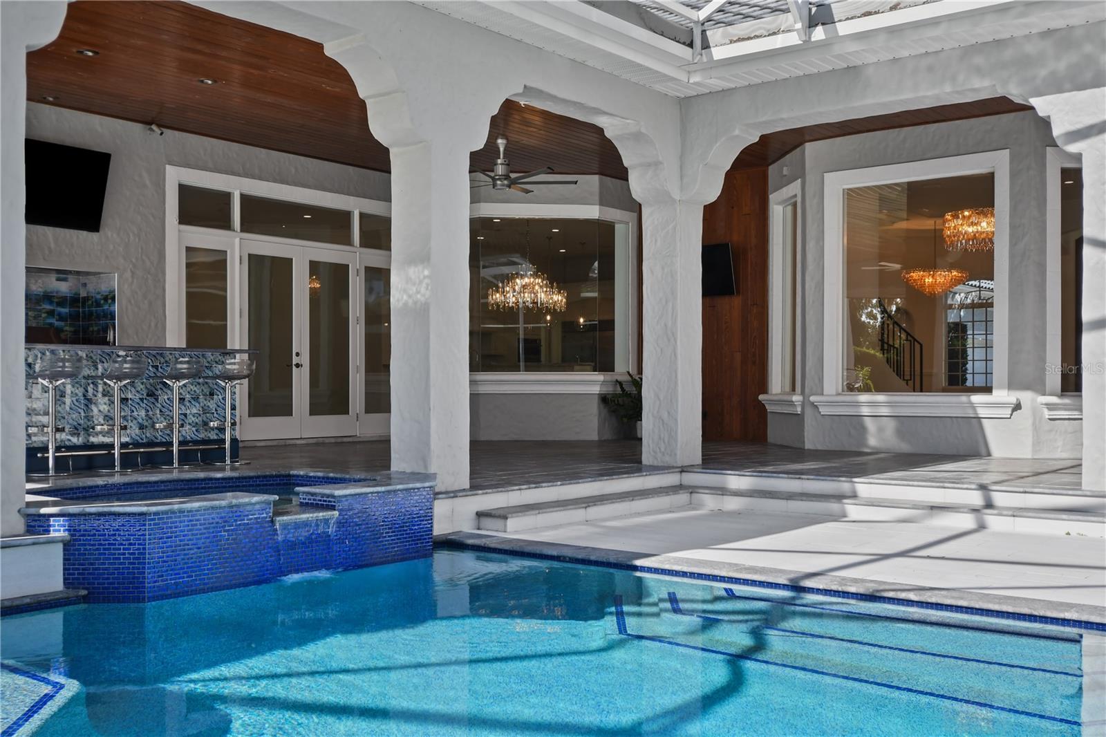 SUNSET BAY - Residential