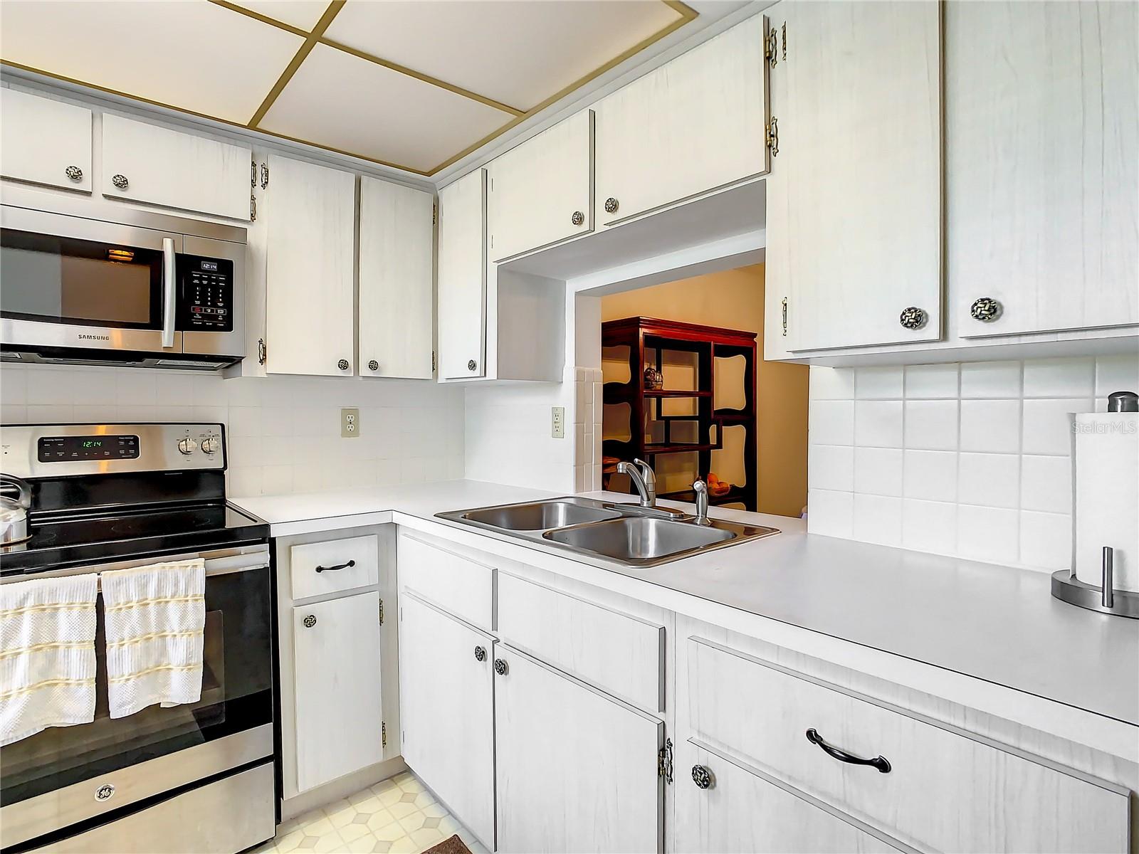 4230 REDCLIFF PLACE 4230