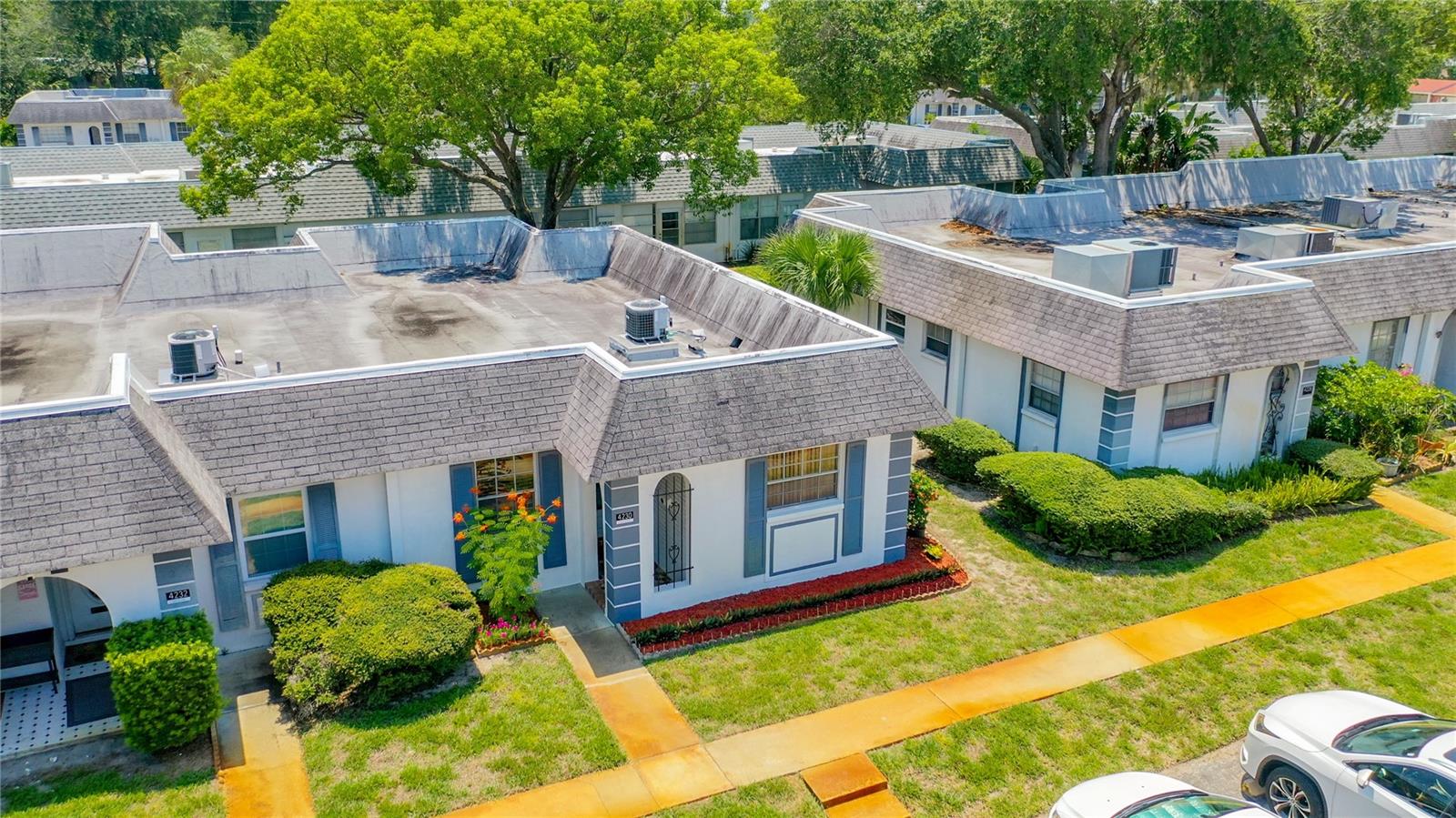 GARDENS BEACON SQUARE - Residential