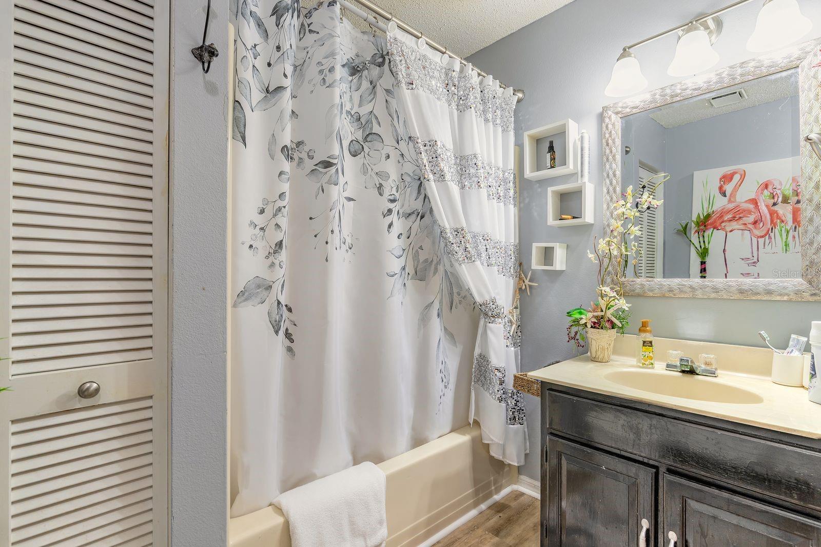 FLORIDA SHORES - Residential