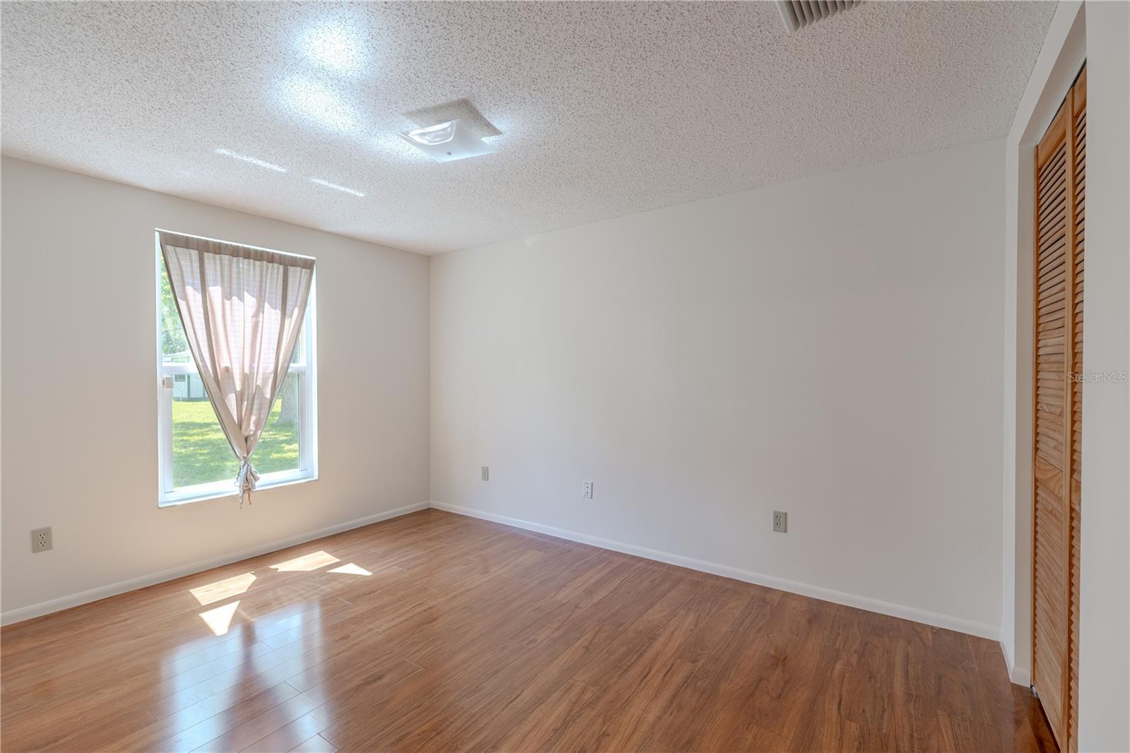 TWIN BRANCH ACRES UNIT FIVE - Residential