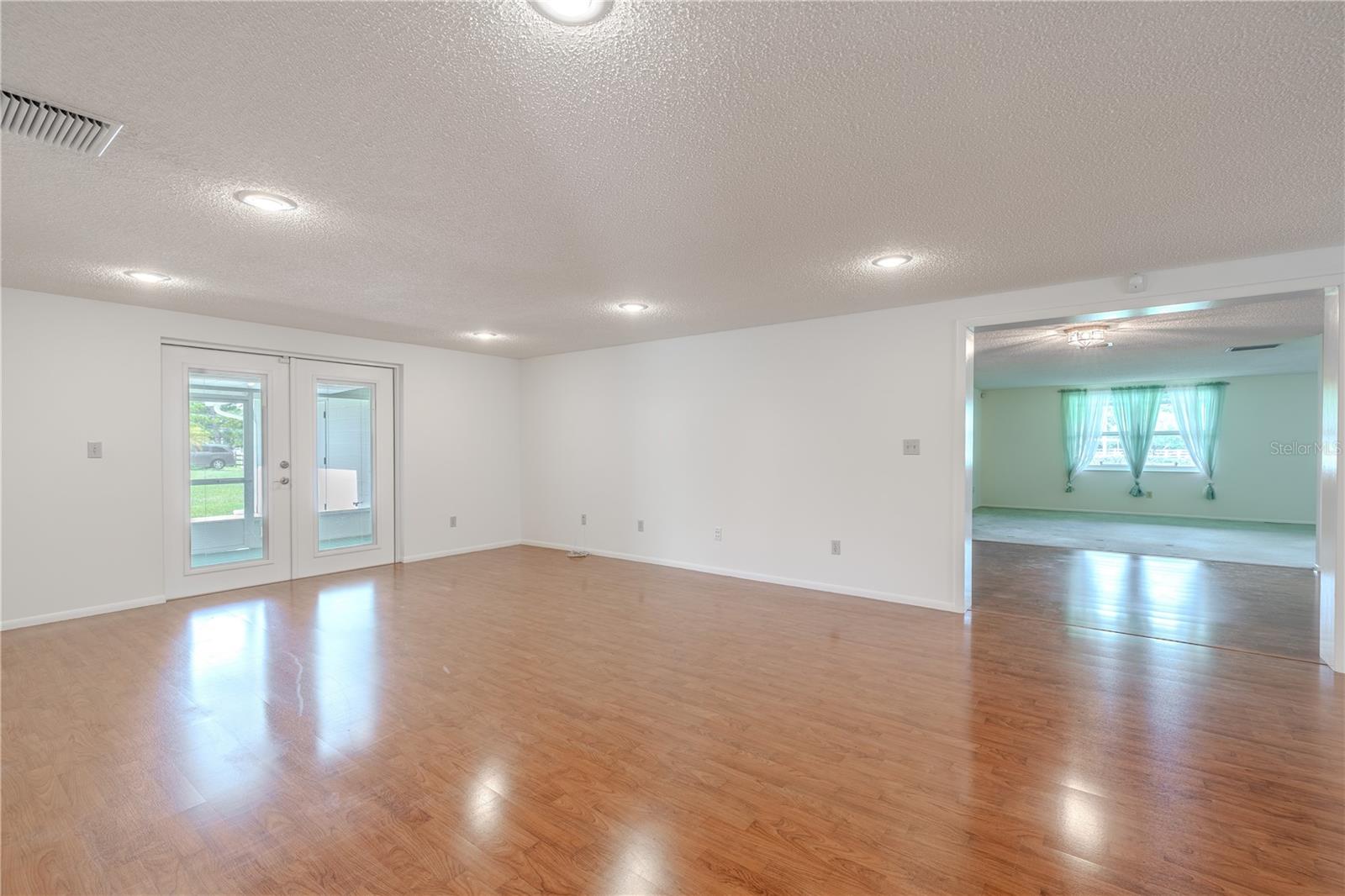 TWIN BRANCH ACRES UNIT FIVE - Residential