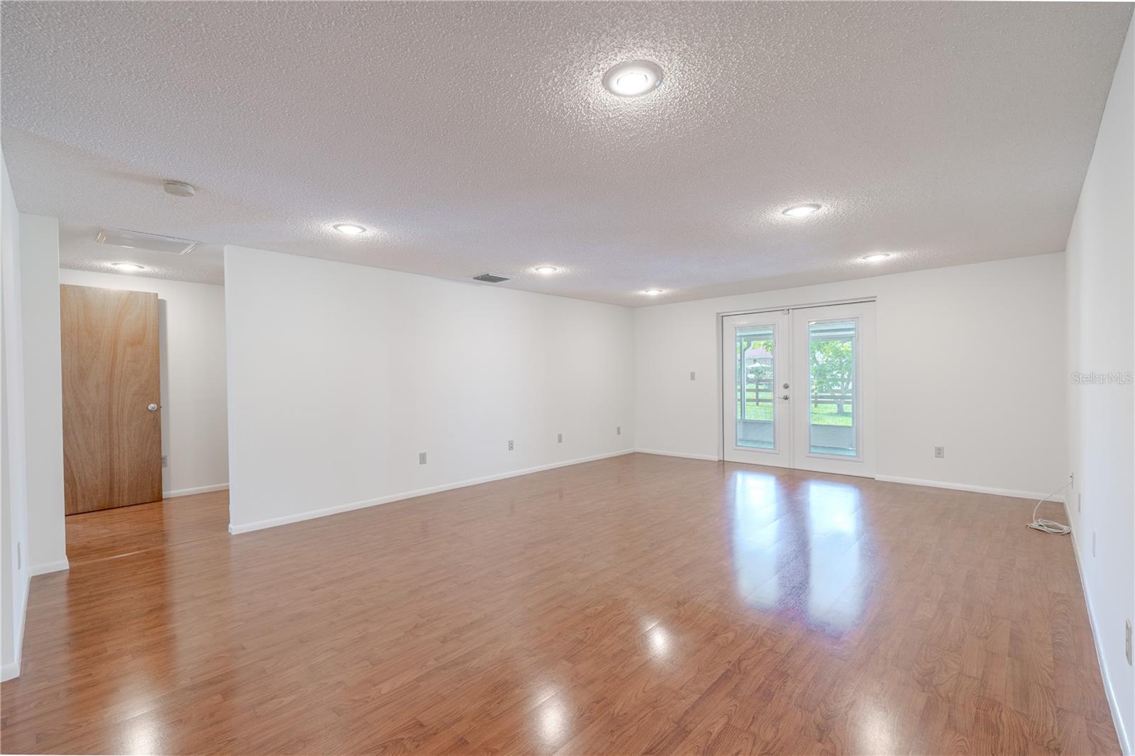 TWIN BRANCH ACRES UNIT FIVE - Residential