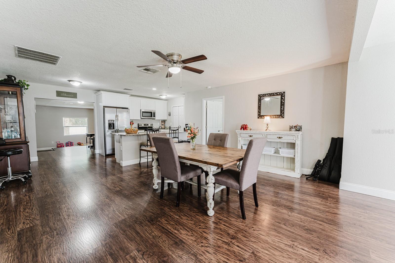 1810 BLACKSTON AVENUE