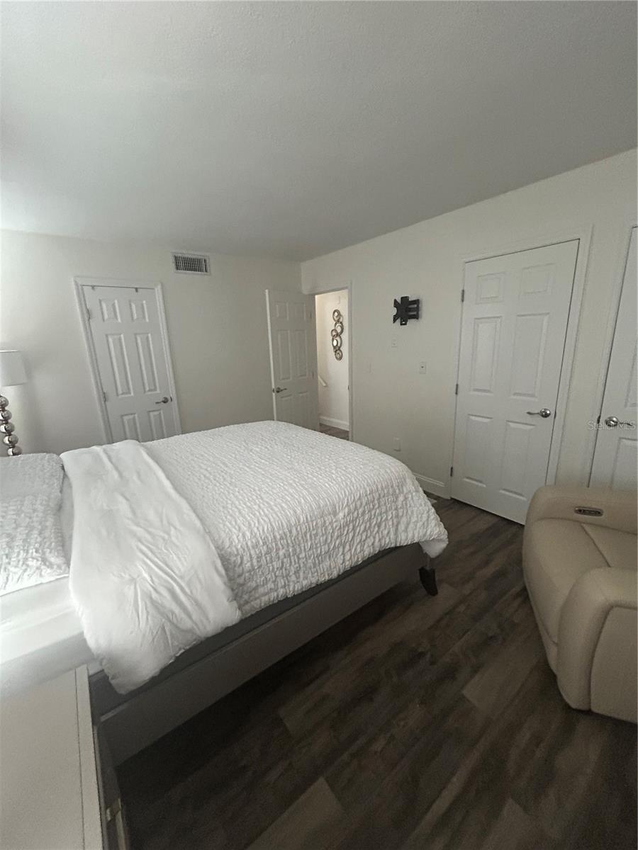 NORTH LAKES SEC C UNIT - Residential