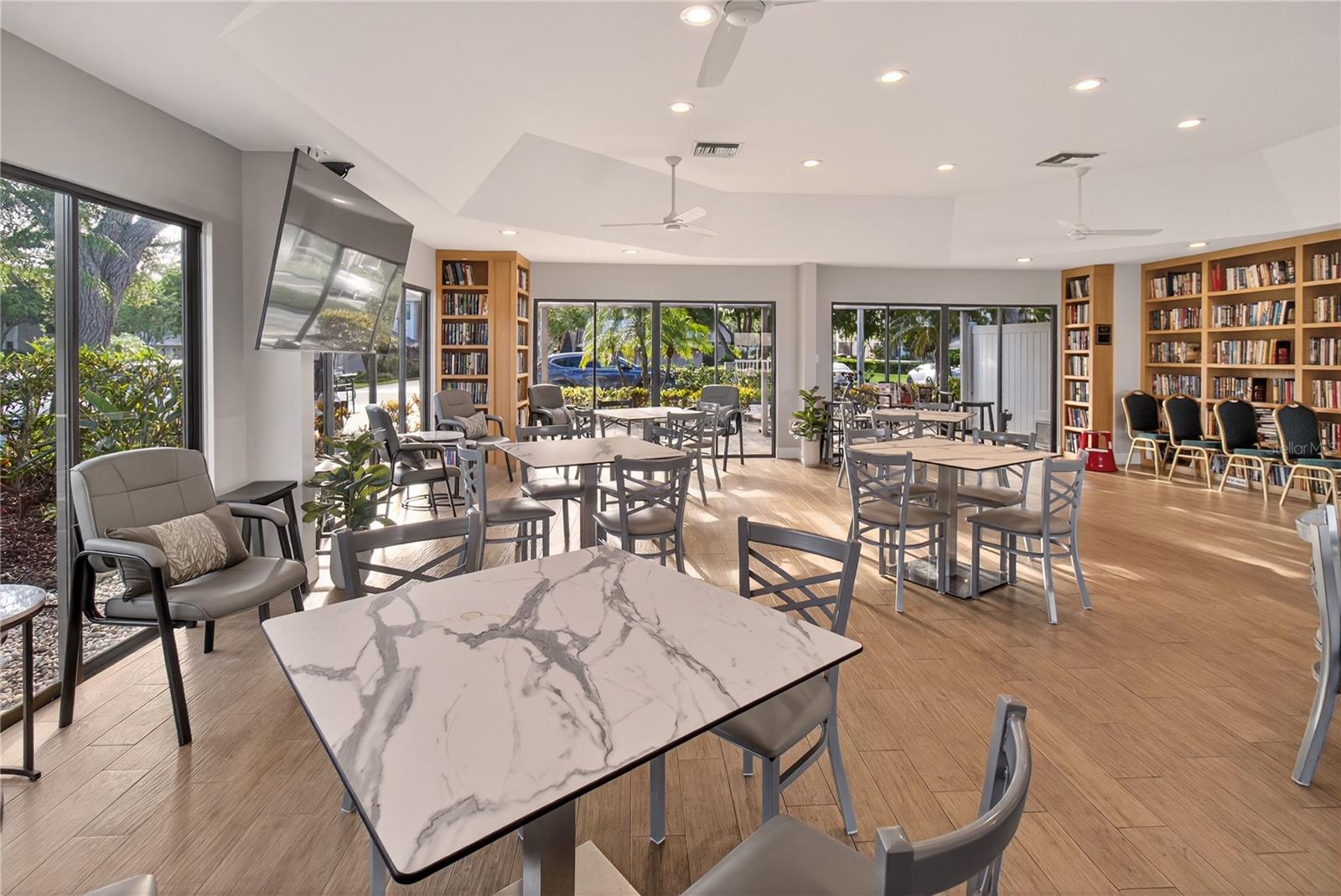 EAGLES POINT AT THE LANDINGS 2 - Residential