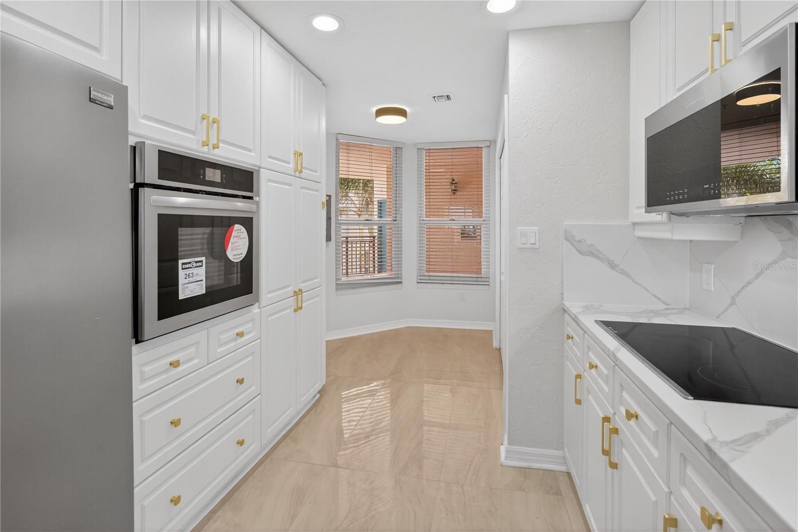EAGLES POINT AT THE LANDINGS 2 - Residential