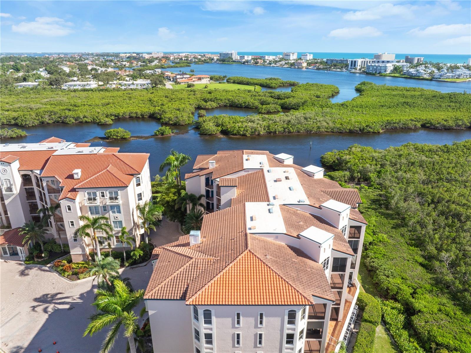EAGLES POINT AT THE LANDINGS 2 - Residential