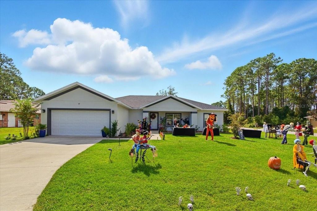 Photo of 39 Ryan Drive, Palm Coast, FL 32164 (MLS # FC312654)