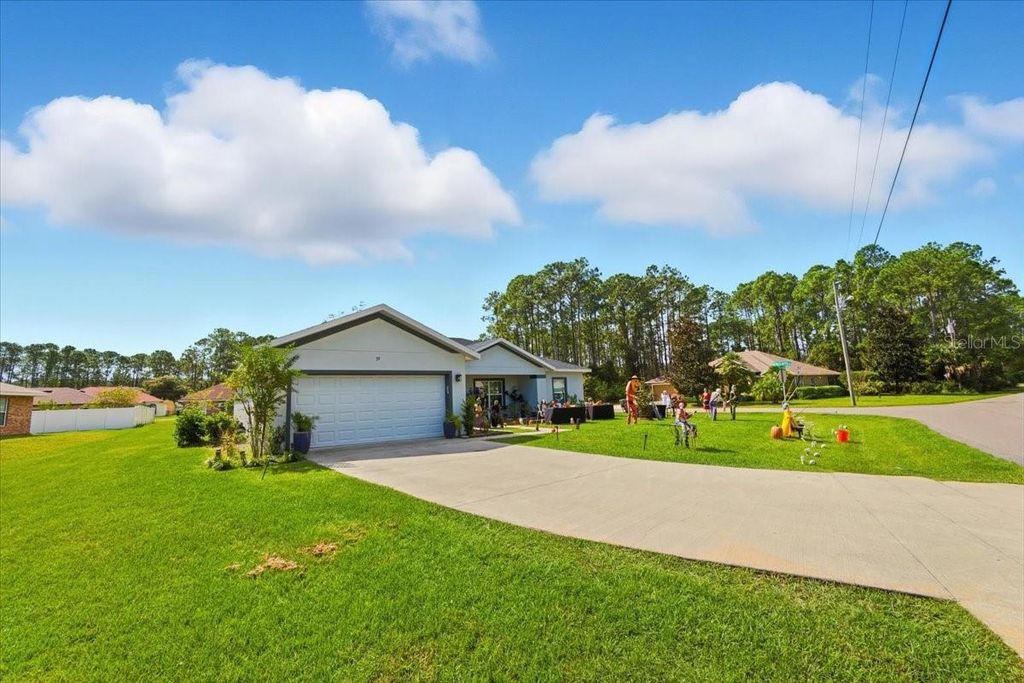Photo of 39 Ryan Drive, Palm Coast, FL 32164 (MLS # FC312654)