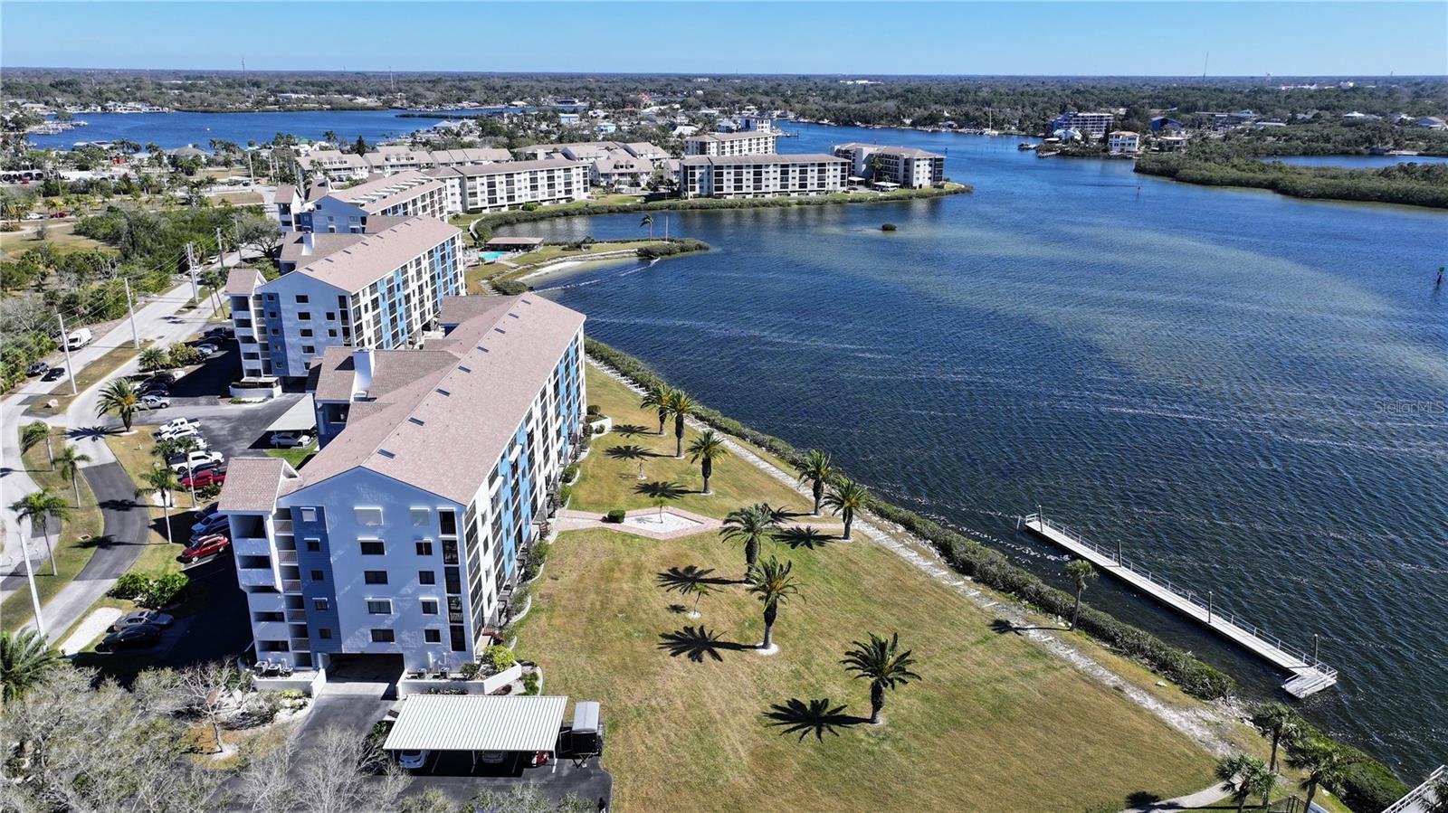 SAND PEBBLE POINTE CONDO 03 - Residential