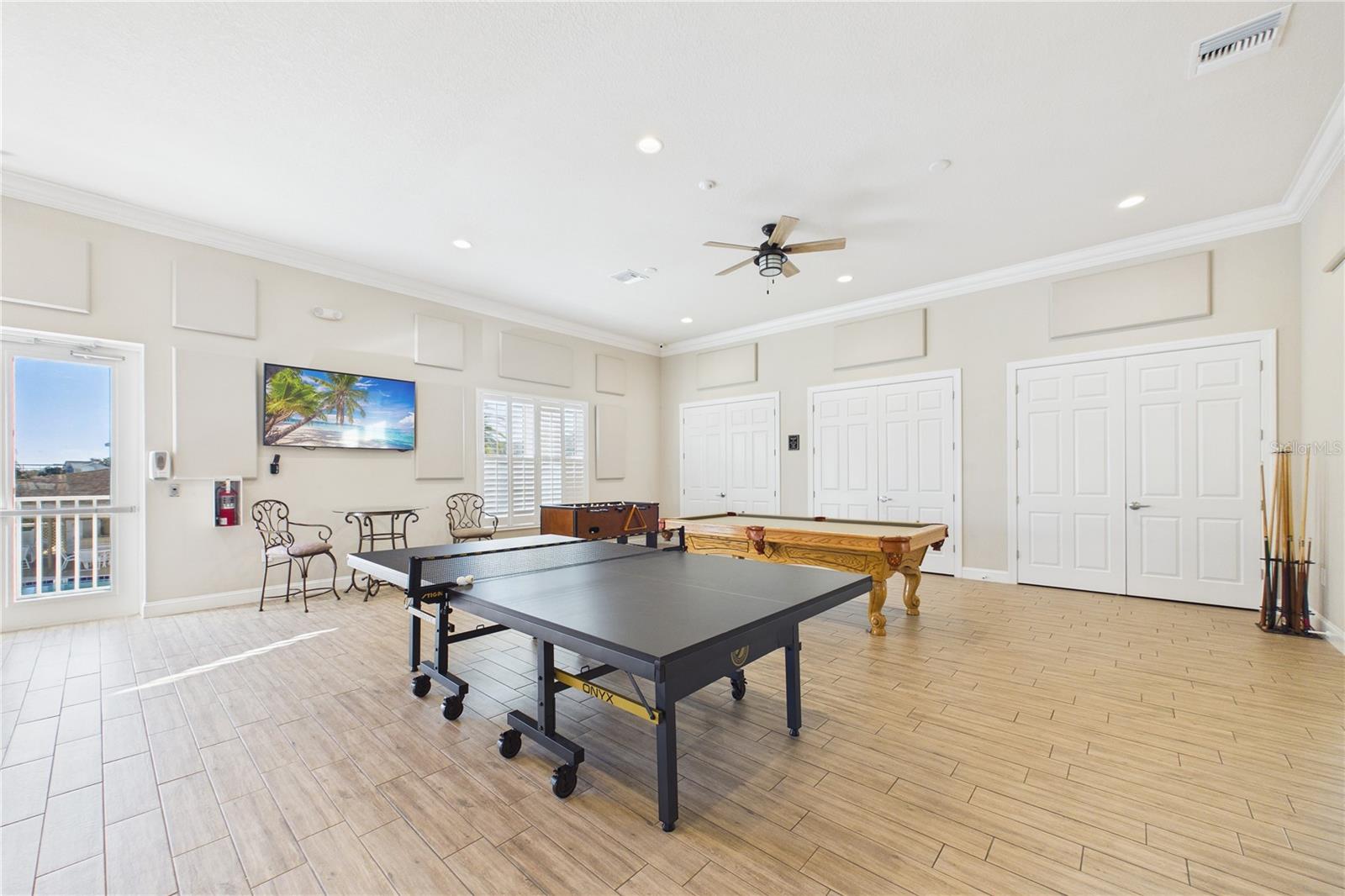 SAND PEBBLE POINTE CONDO 03 - Residential