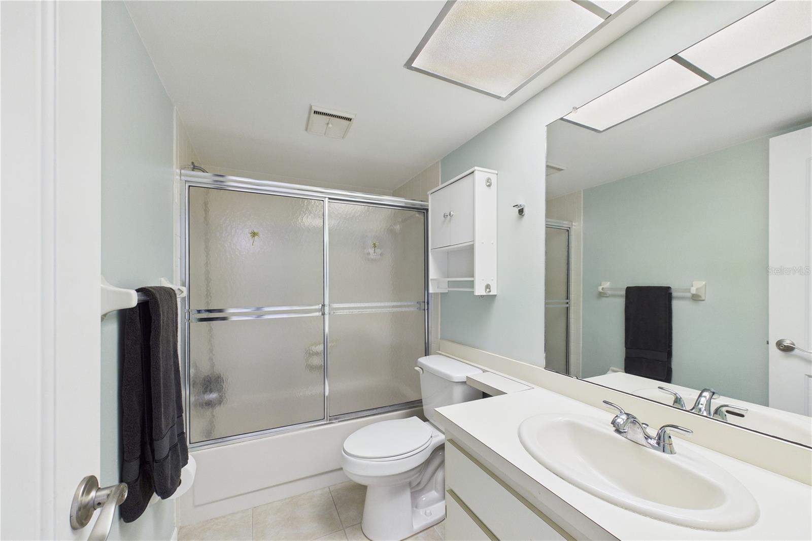 SAND PEBBLE POINTE CONDO 03 - Residential