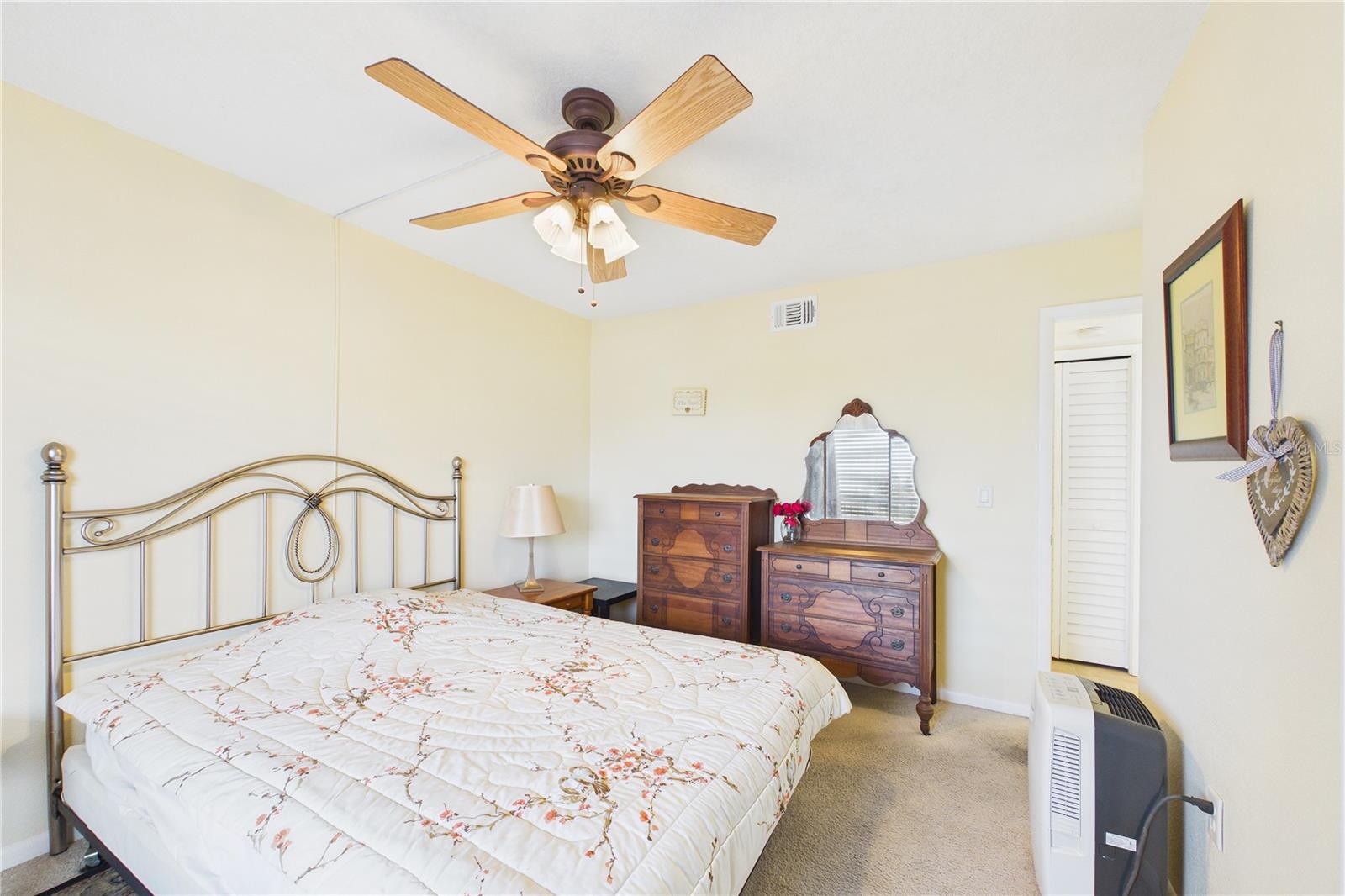 SAND PEBBLE POINTE CONDO 03 - Residential