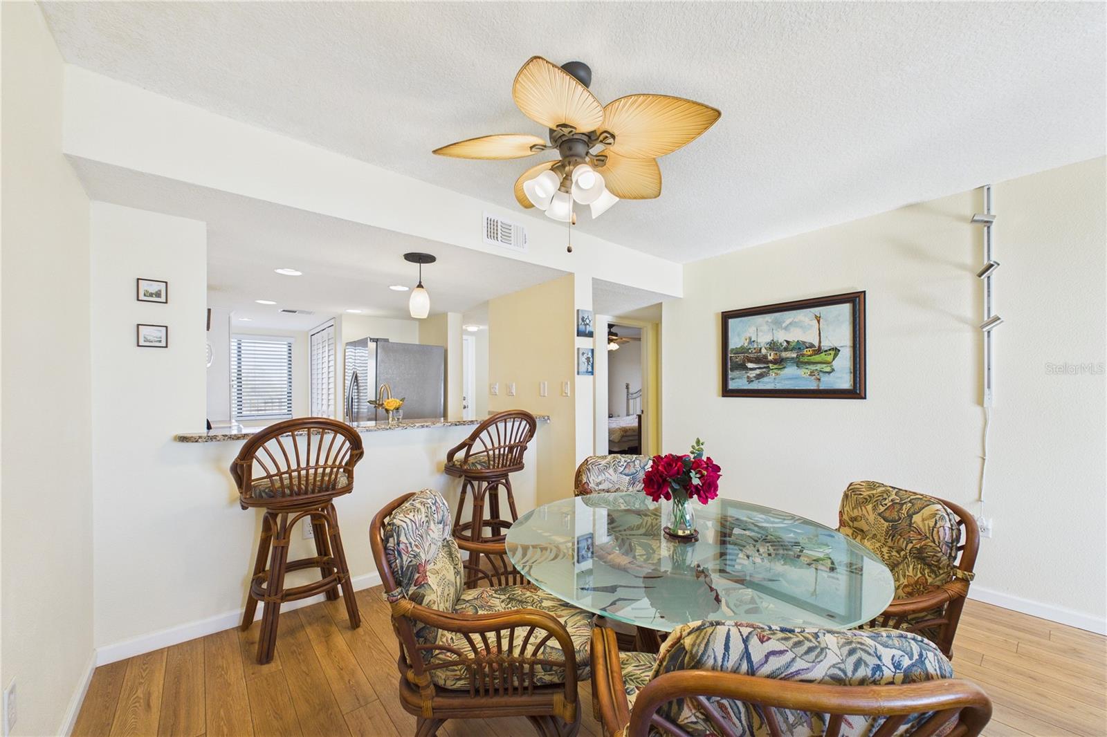 SAND PEBBLE POINTE CONDO 03 - Residential