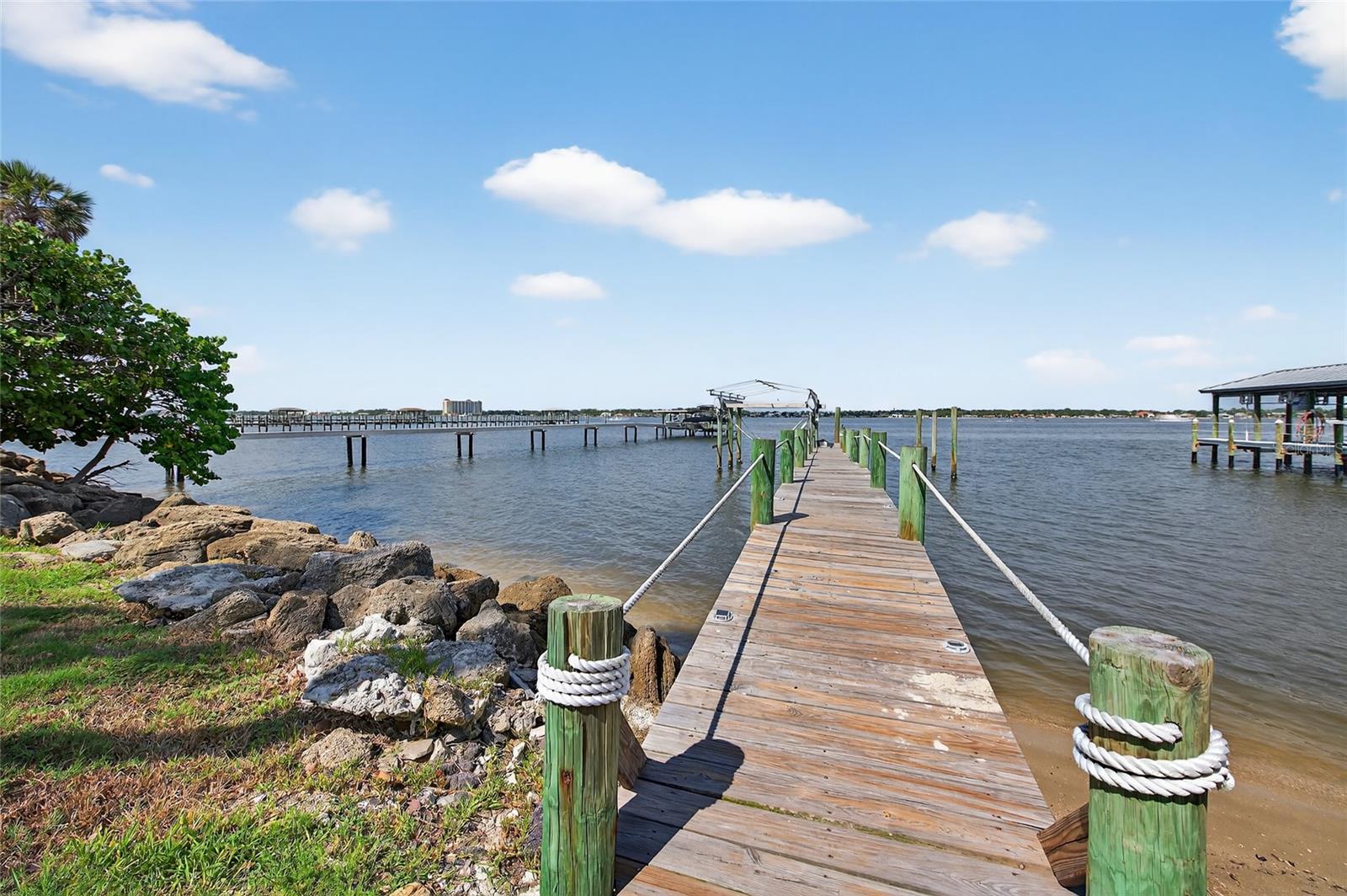 MC ELROYS BELLEVIEW - Residential