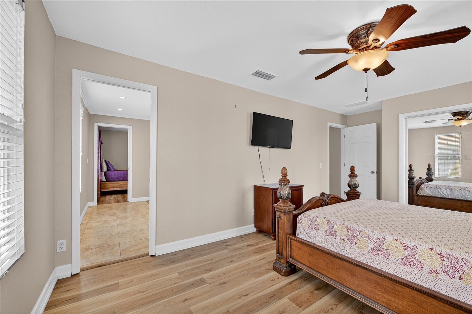 MC ELROYS BELLEVIEW - Residential