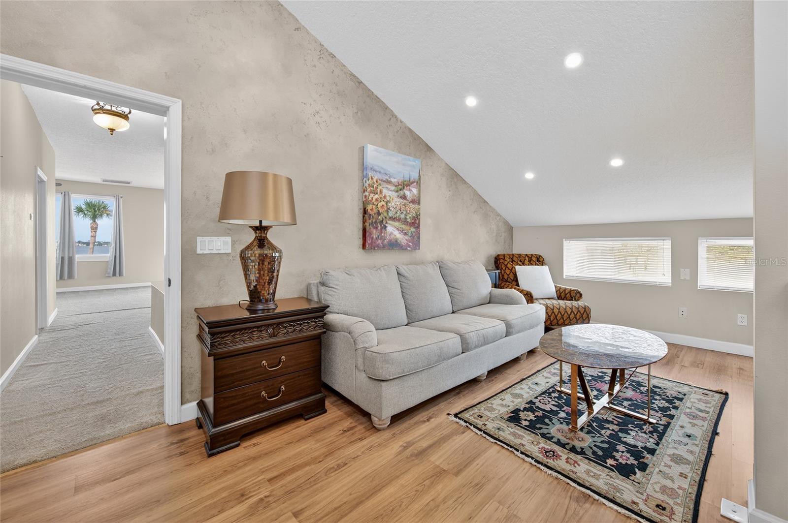 MC ELROYS BELLEVIEW - Residential