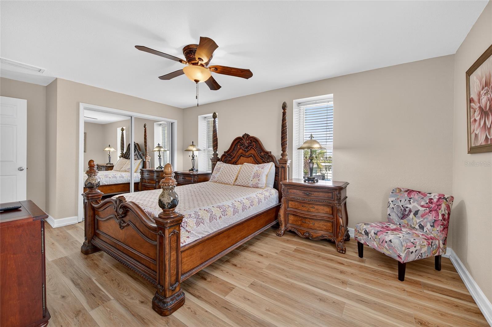 MC ELROYS BELLEVIEW - Residential