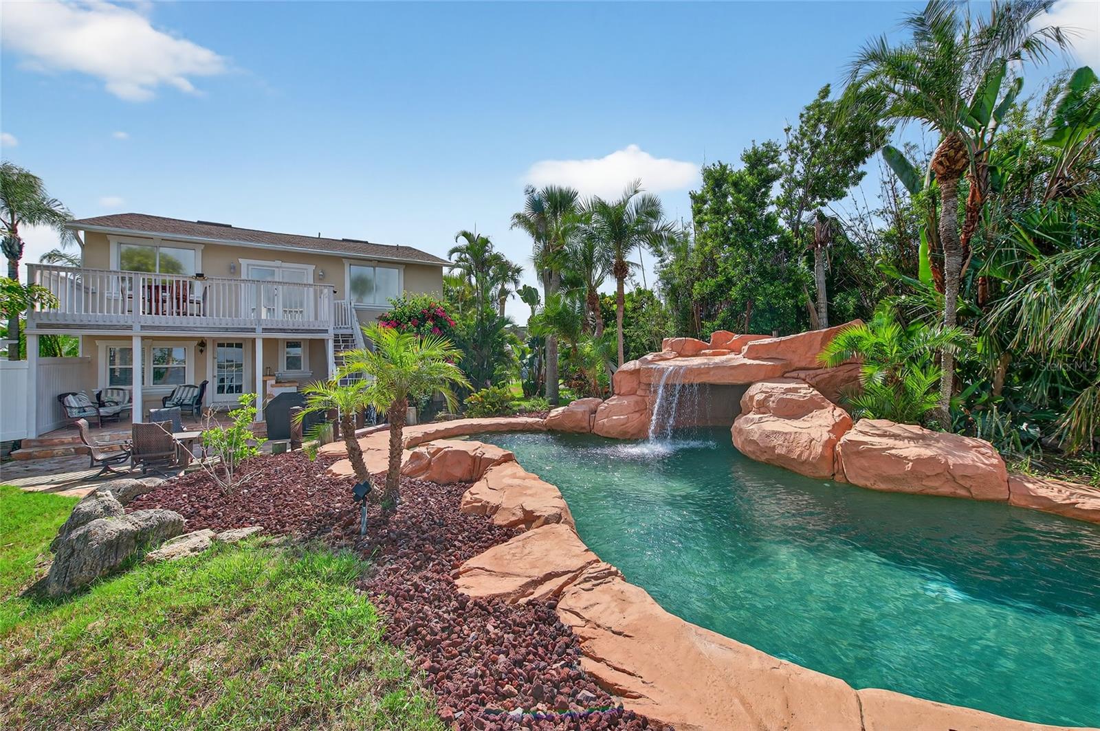 MC ELROYS BELLEVIEW - Residential