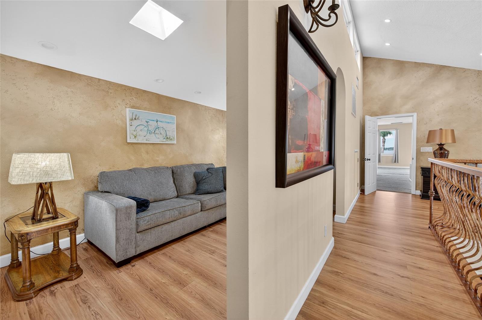 MC ELROYS BELLEVIEW - Residential