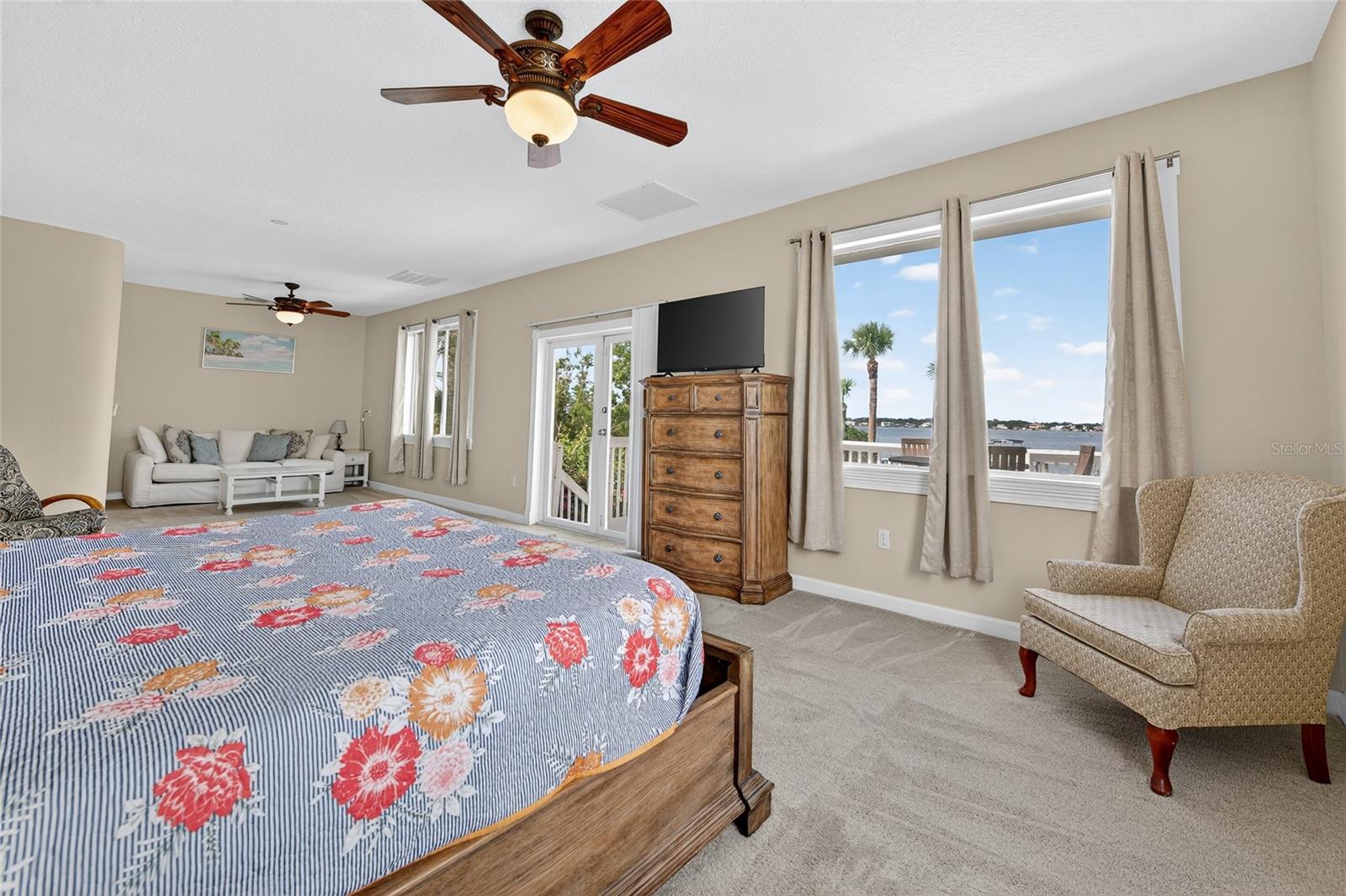 MC ELROYS BELLEVIEW - Residential