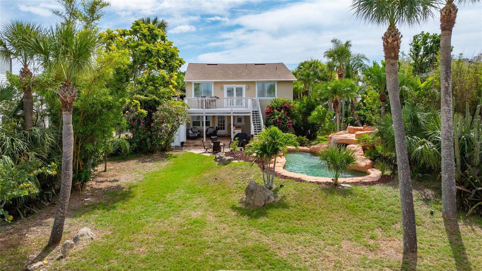 MC ELROYS BELLEVIEW - Residential