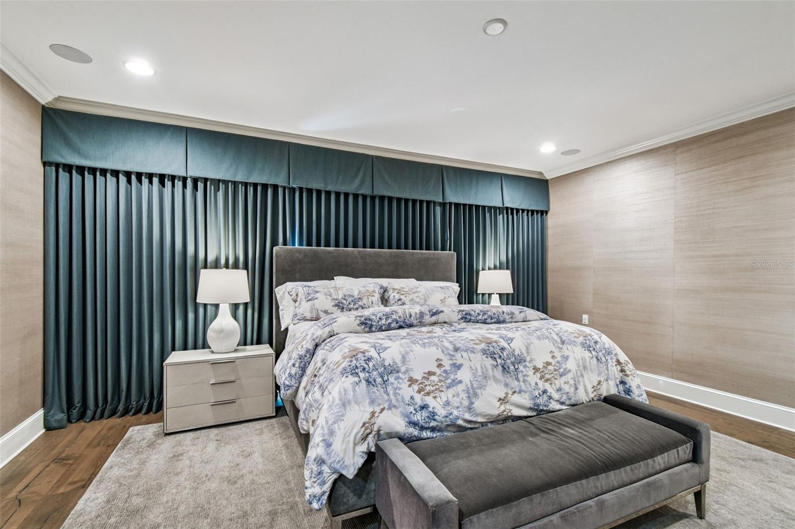 BOULEVARD HEIGHTS - Residential