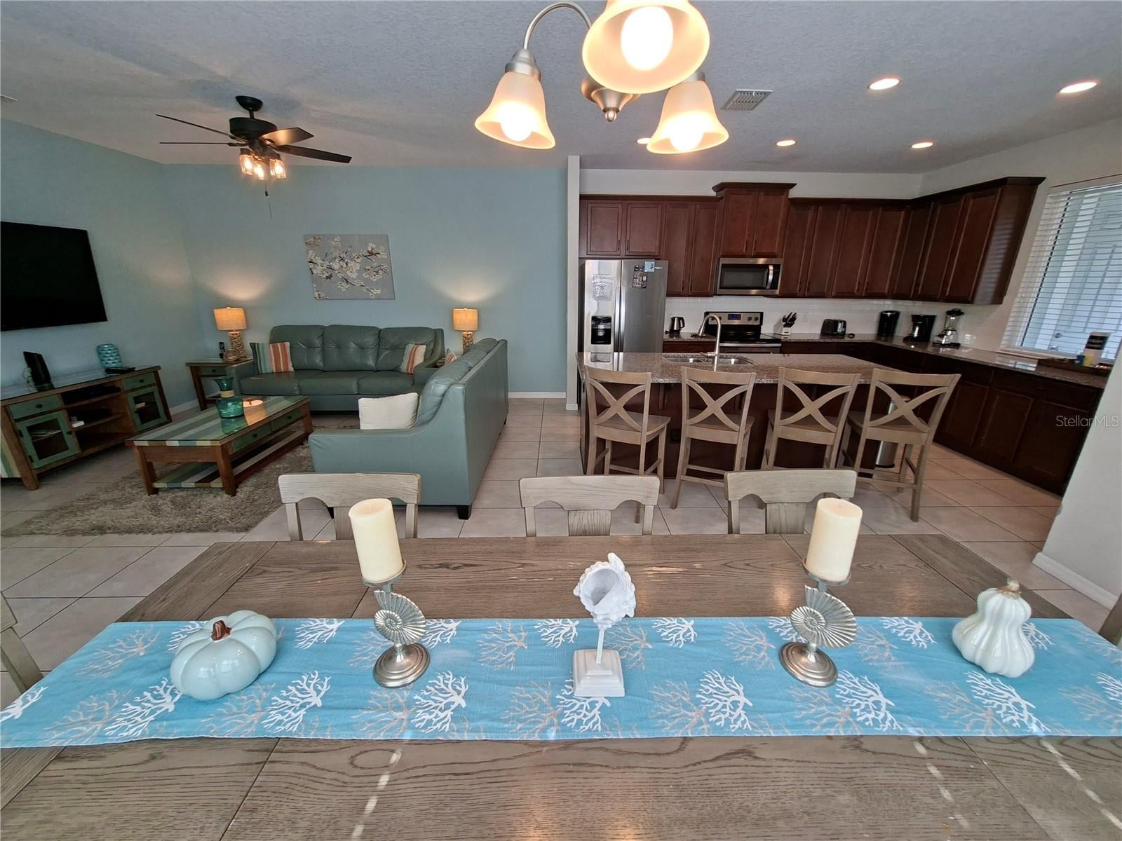 1586 CAREY PALM CIRCLE