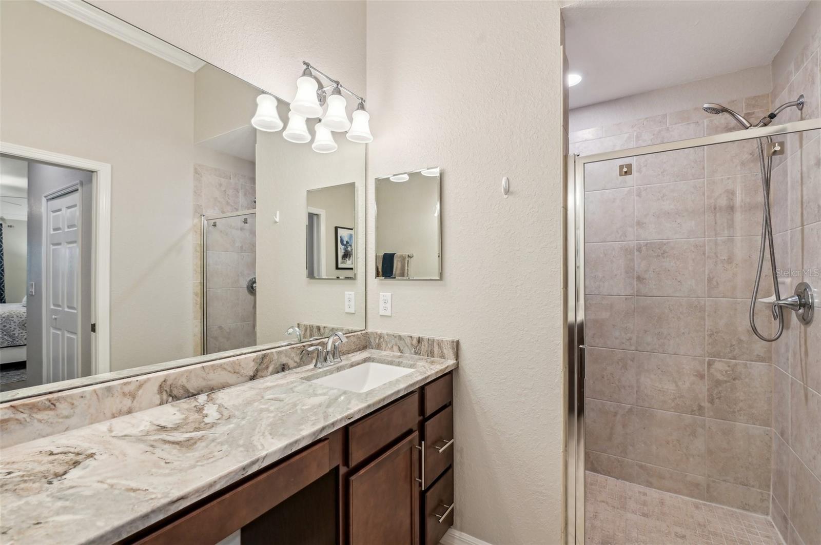 VERANDA I AT LAKEWOOD NATIONAL PH 2 - Residential Lease