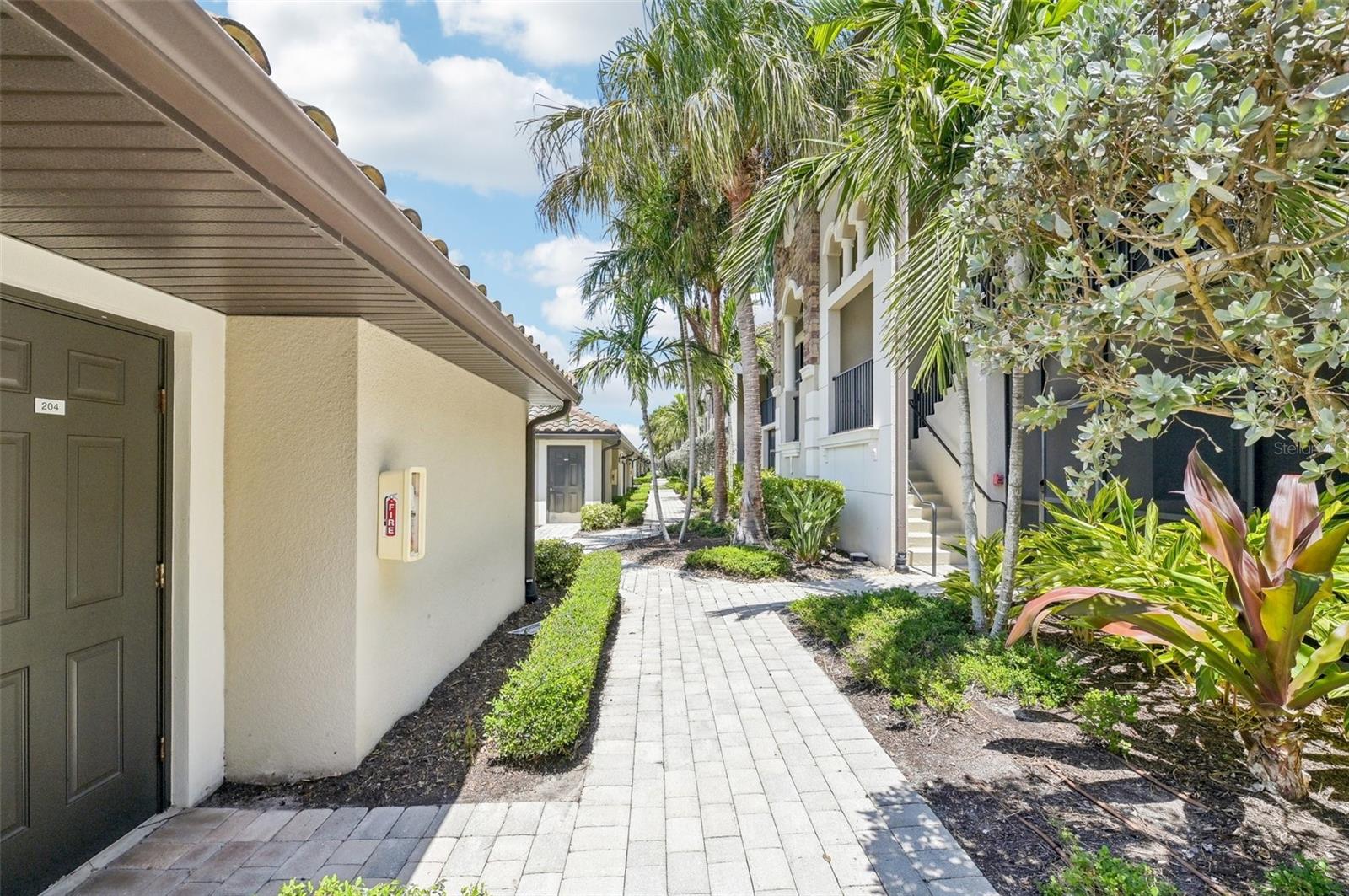 VERANDA I AT LAKEWOOD NATIONAL PH 2 - Residential Lease