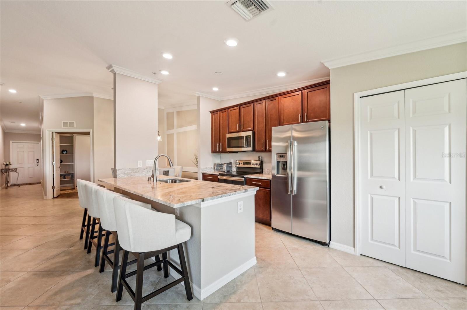VERANDA I AT LAKEWOOD NATIONAL PH 2 - Residential Lease