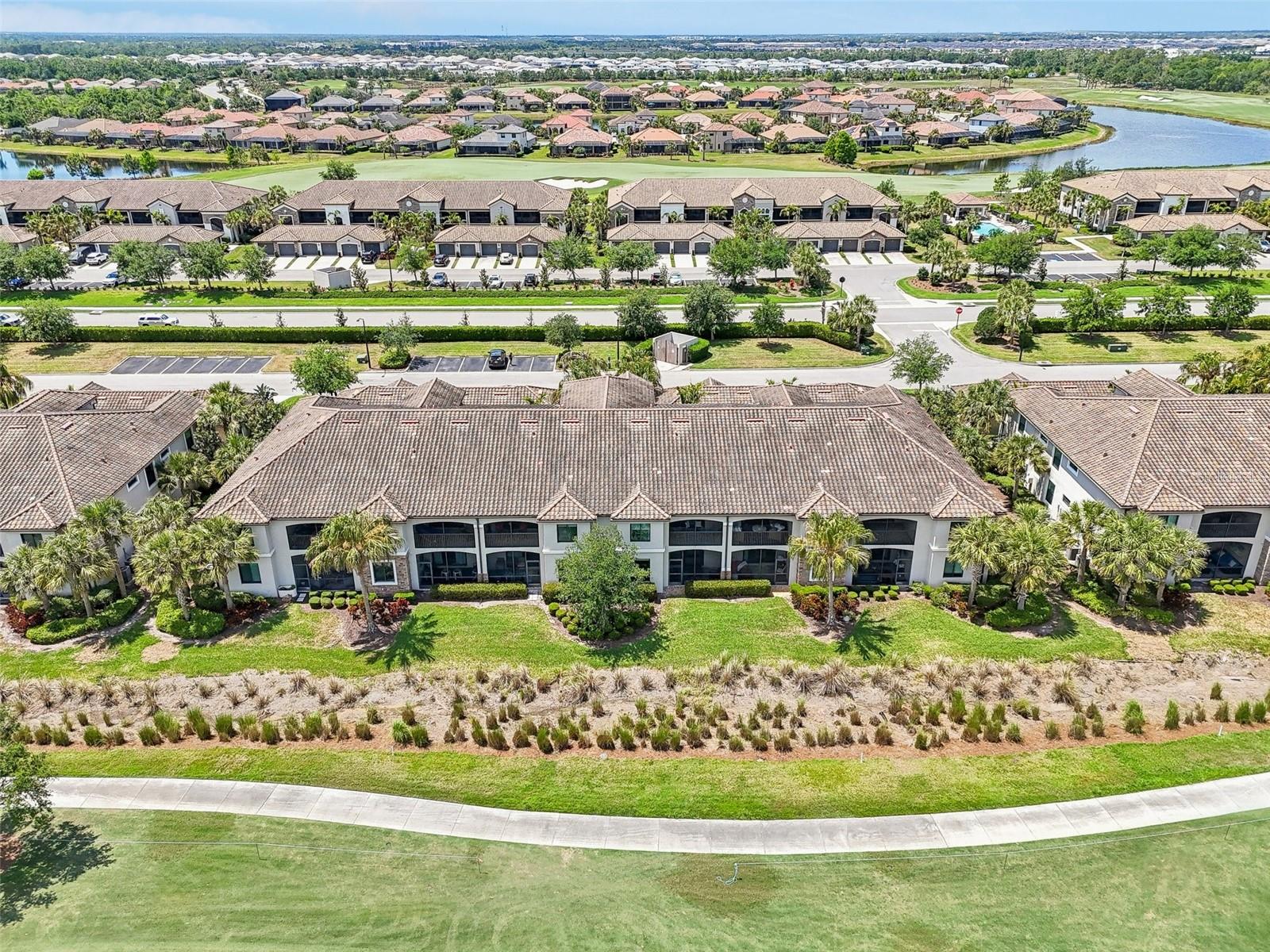 VERANDA I AT LAKEWOOD NATIONAL PH 2 - Residential Lease