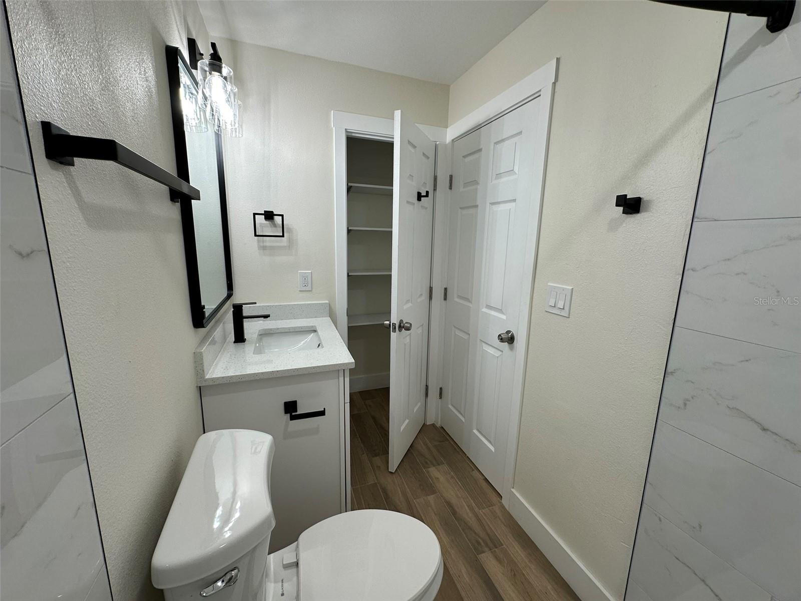 APOLLO BEACH UNIT 1 PT 2 - Residential Lease