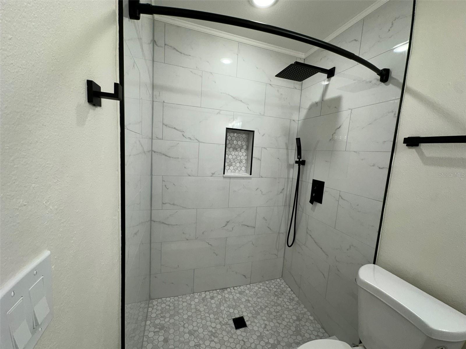 APOLLO BEACH UNIT 1 PT 2 - Residential Lease