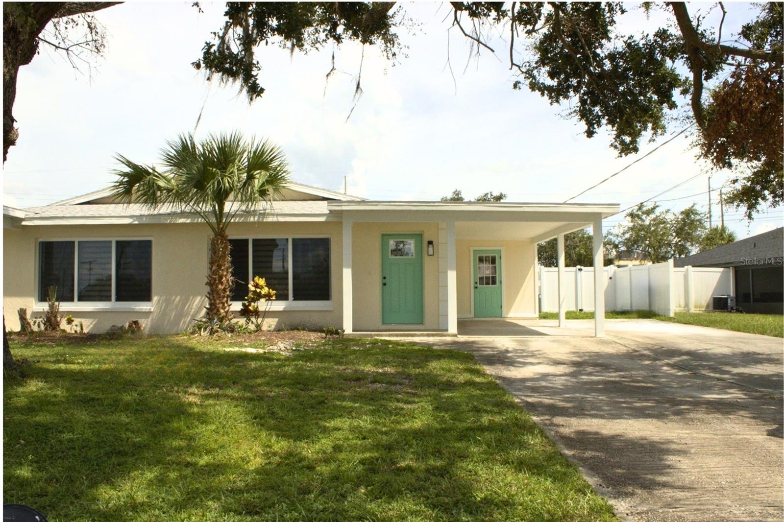 APOLLO BEACH UNIT 1 PT 2 - Residential Lease
