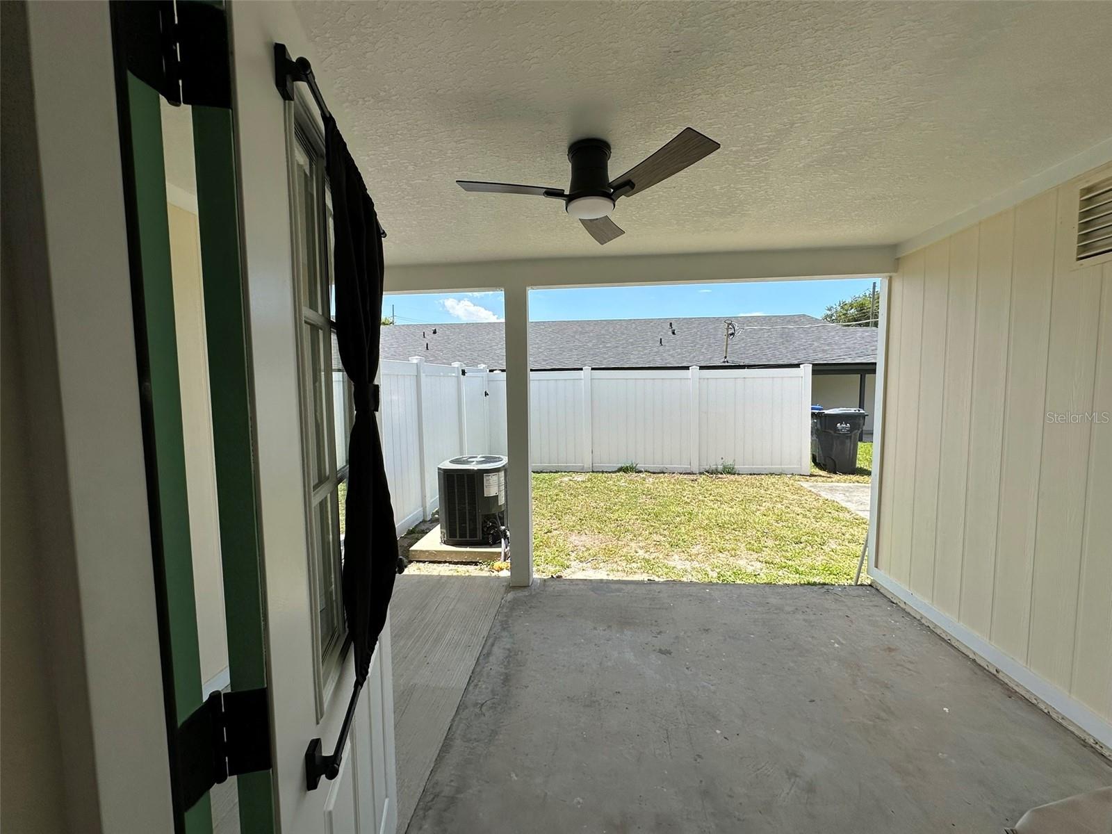 APOLLO BEACH UNIT 1 PT 2 - Residential Lease