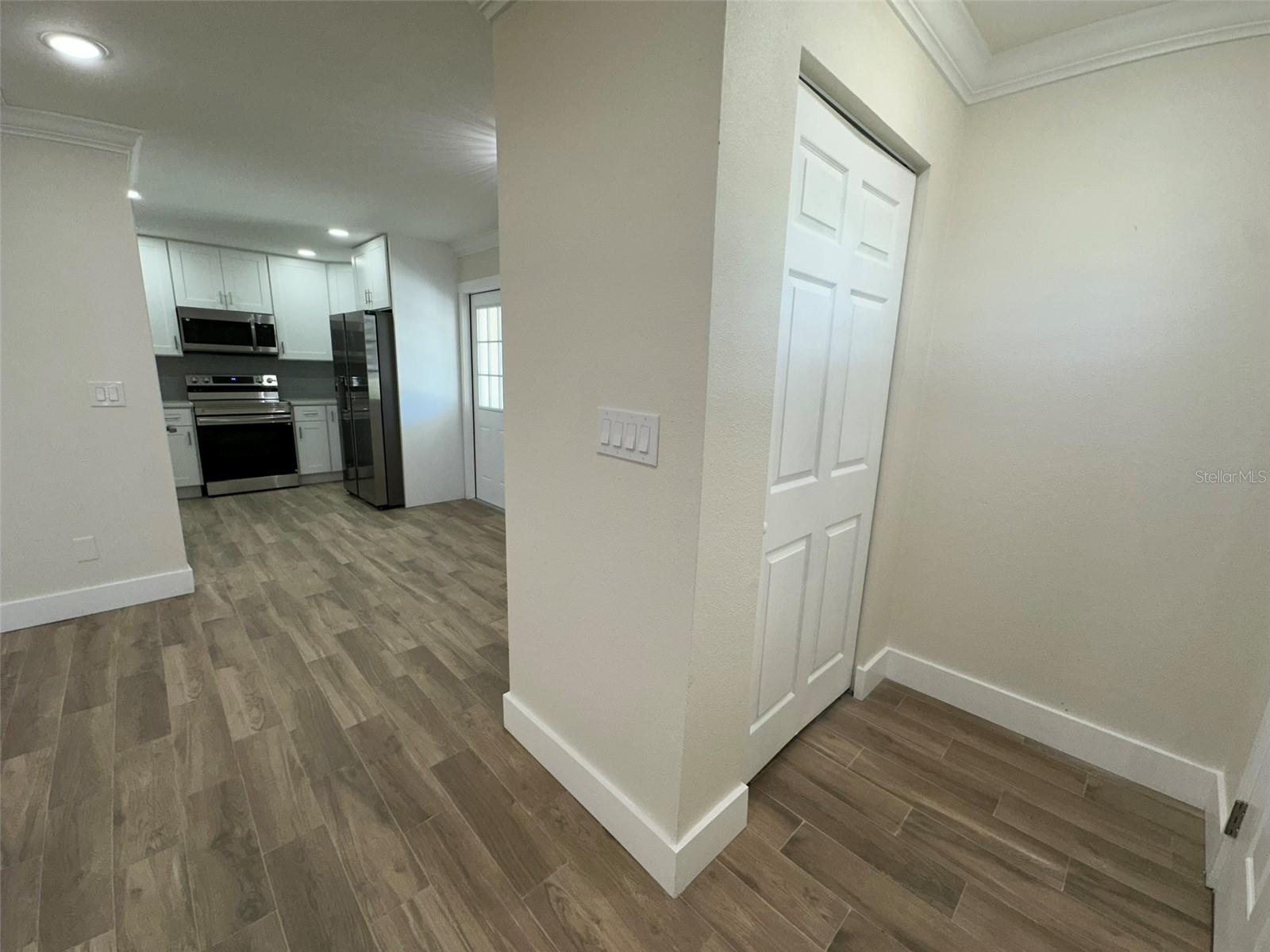 APOLLO BEACH UNIT 1 PT 2 - Residential Lease