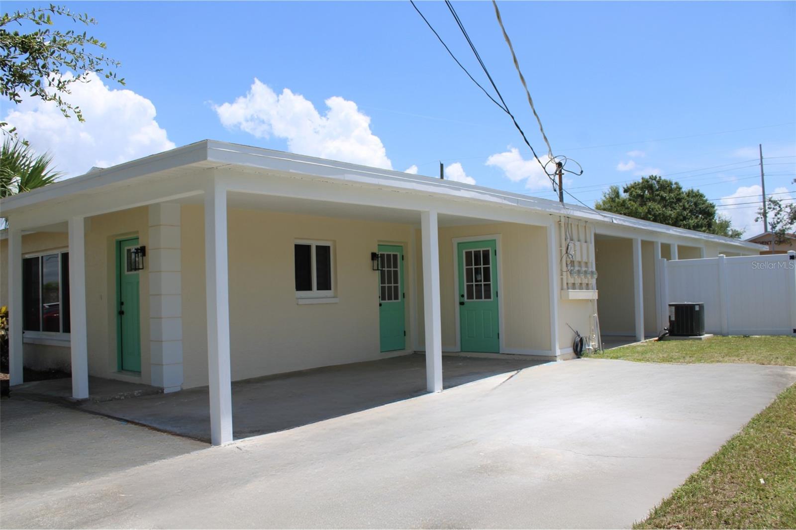 APOLLO BEACH UNIT 1 PT 2 - Residential Lease
