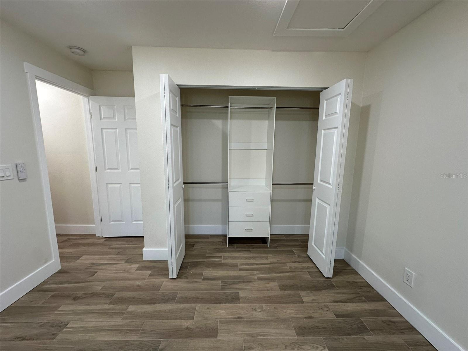 APOLLO BEACH UNIT 1 PT 2 - Residential Lease